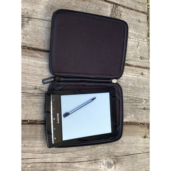 Black Sony PRS-T1 Digital eReader Touchscreen eInk 2GB WiFi Working W/ Stylus - Picture 3 of 3